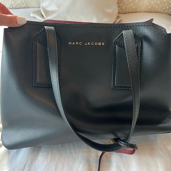 Marc Jacobs Black Pebbled Leather Tote with Gold Hardware - Picture 6 of 13